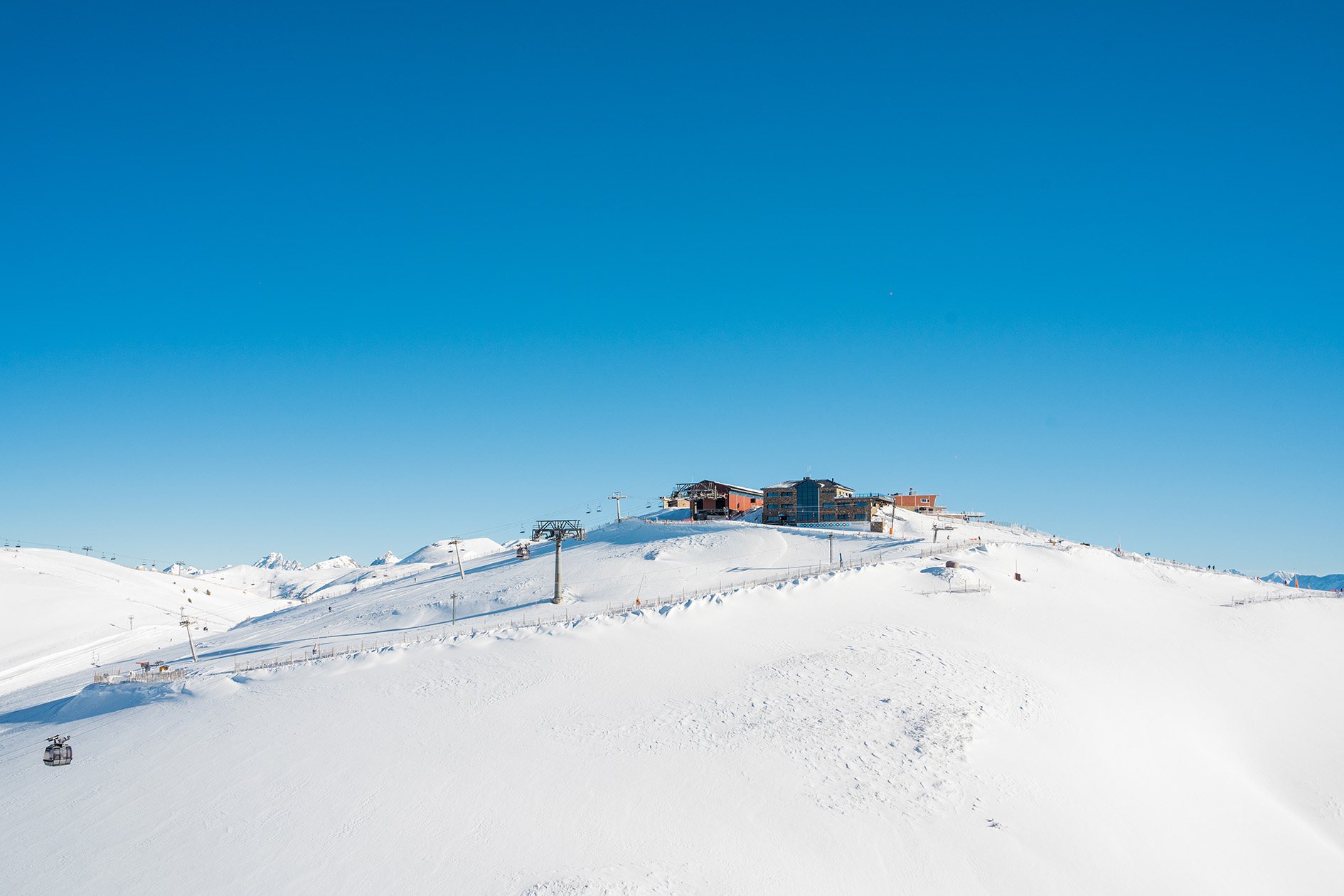 pyrenees ski resort