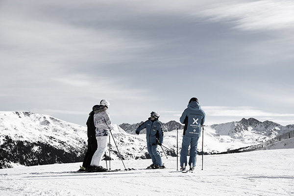 How to become a ski instructor?